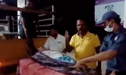 ಉಡುಪಿ  | ರೋಗಿಗೆ ಸಿಗಲಿಲ್ಲ ಆಂಬುಲೆನ್ಸ್ 108! : ಗೂಡ್ಸ್ ಟೆಂಪೋದಲ್ಲಿ ರೋಗಿ ಆಸ್ಪತ್ರೆಗೆ