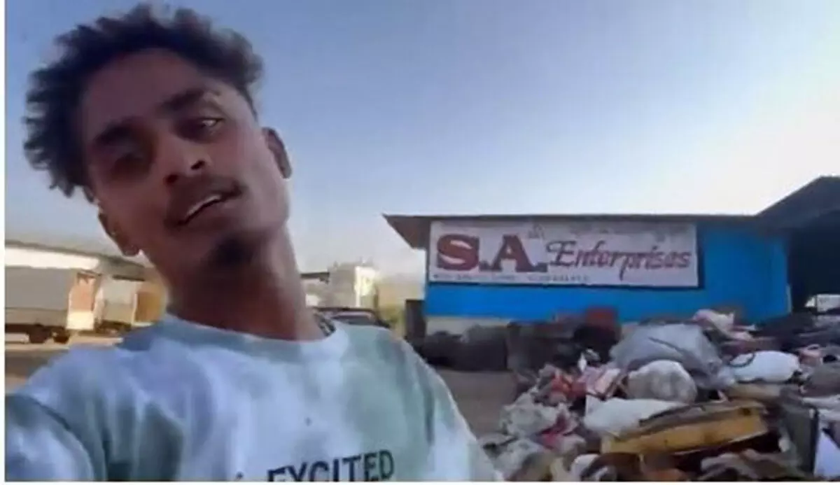 Hassan | ಡ್ರಗ್ಸ್ ಅಮಲಿನಲ್ಲಿ ಯುವಕನ ಬರ್ಬರ ಹತ್ಯೆ: ಮೃತದೇಹದ ಎದುರು ನಿಂತು ವಿಡಿಯೋ ಮಾಡಿದ ಆರೋಪಿಗಳು