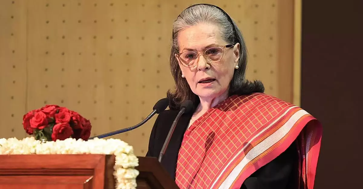 ಪೌರತ್ವಕ್ಕೂ ಮೊದಲೇ ಮತದಾರರ ಪಟ್ಟಿಯಲ್ಲಿ ಹೆಸರು: ಸೋನಿಯಾ ಗಾಂಧಿಗೆ ದಿಲ್ಲಿ ನ್ಯಾಯಾಲಯದ ನೋಟಿಸ್ ಪೌರತ್ವಕ್ಕೂ ಮೊದಲೇ ಮತದಾರರ ಪಟ್ಟಿಯಲ್ಲಿ ಹೆಸರು: ಸೋನಿಯಾ ಗಾಂಧಿಗೆ ದಿಲ್ಲಿ ನ್ಯಾಯಾಲಯದ ನೋಟಿಸ್