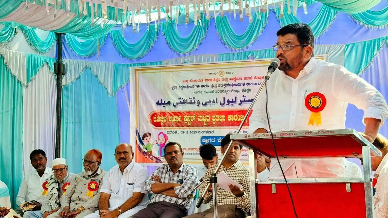 ಮಕ್ಕಳಿಗೆ ಶಿಕ್ಷಣದ ಜೊತೆಗೆ ಉತ್ತಮ ಸಂಸ್ಕಾರ ಕಲಿಸಿಕೊಡಬೇಕು: ಅಮ್ಜದ್ ಪಟೇಲ್ ಮಕ್ಕಳಿಗೆ ಶಿಕ್ಷಣದ ಜೊತೆಗೆ ಉತ್ತಮ ಸಂಸ್ಕಾರ ಕಲಿಸಿಕೊಡಬೇಕು: ಅಮ್ಜದ್ ಪಟೇಲ್