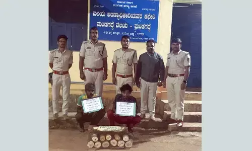 Shivamogga | ಶ್ರೀಗಂಧ ಅಕ್ರಮ ಸಾಗಾಟ ಪತ್ತೆ: ಇಬ್ಬರ ಬಂಧನ