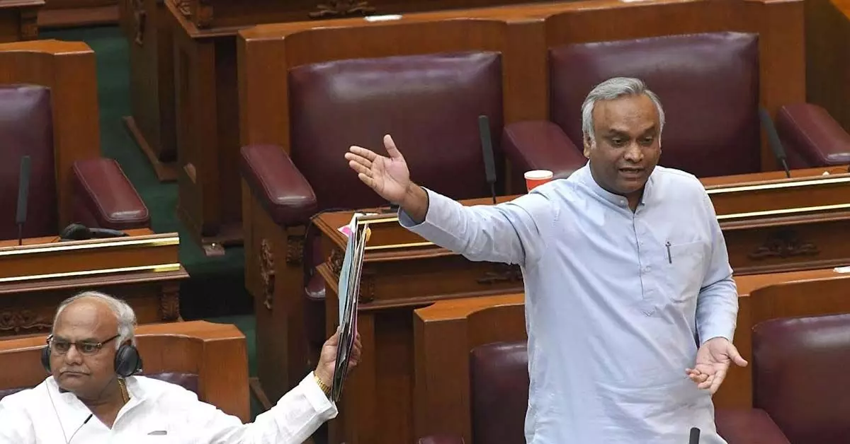 ‘ಮಂಗಳೂರು ಐಟಿ ಪಾರ್ಕ್’ ನಿಯಮ ಸರಳೀಕರಿಸಲು ಕ್ರಮ: ಸಚಿವ ಪ್ರಿಯಾಂಕ್ ಖರ್ಗೆ ‘ಮಂಗಳೂರು ಐಟಿ ಪಾರ್ಕ್’ ನಿಯಮ ಸರಳೀಕರಿಸಲು ಕ್ರಮ: ಸಚಿವ ಪ್ರಿಯಾಂಕ್ ಖರ್ಗೆ