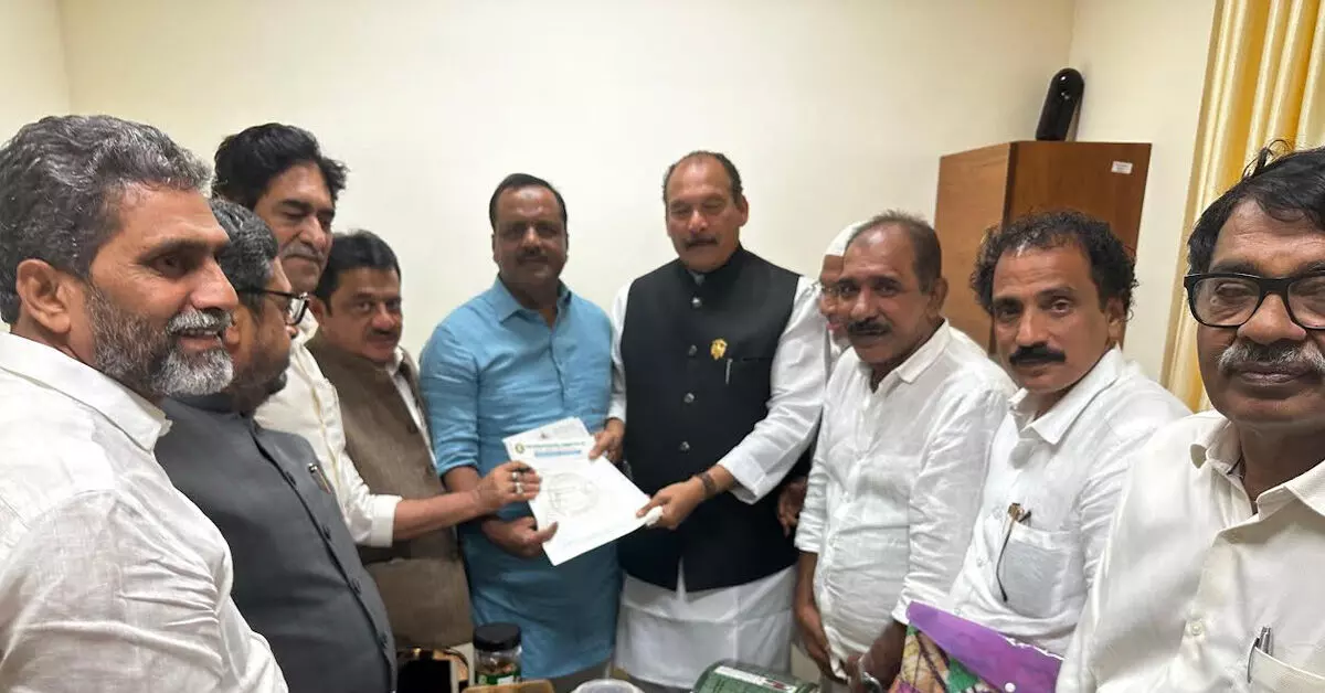 ಮಂಗಳೂರು | ವಿವಾಹ ನೋಂದಣಿಗೆ ವ್ಯವಸ್ಥೆ ಕಲ್ಪಿಸಲು ಮುಸ್ಲಿಂ ಸೆಂಟ್ರಲ್ ಕಮಿಟಿ ಮನವಿ ಮಂಗಳೂರು | ವಿವಾಹ ನೋಂದಣಿಗೆ ವ್ಯವಸ್ಥೆ ಕಲ್ಪಿಸಲು ಮುಸ್ಲಿಂ ಸೆಂಟ್ರಲ್ ಕಮಿಟಿ ಮನವಿ