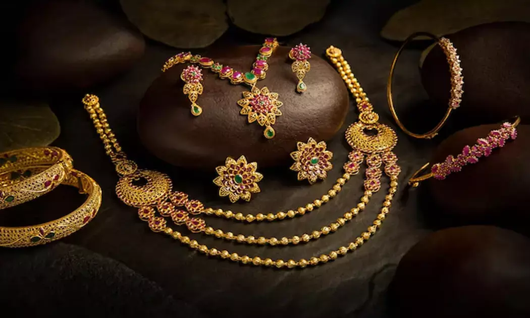 ಬೆಳ್ಳಿ ಬೆಲೆ ದಾಖಲೆ ಮಟ್ಟದಲ್ಲಿ ಏರಿಕೆ, ಚಿನ್ನವೂ ದುಬಾರಿ!