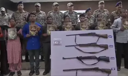 ಮಹಾರಾಷ್ಟ್ರದ ಗಡ್ಚಿರೋಳಿಯಲ್ಲಿ 11 ಮಾವೋವಾದಿಗಳು ಶರಣು