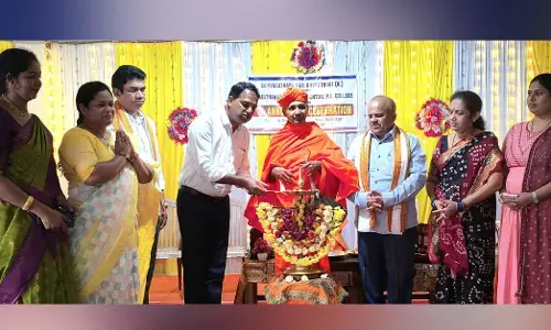 ಮೂಡುಬಿದಿರೆ | ಆರ್ಥಿಕವಾಗಿ ಹಿಂದುಳಿದ ವಿದ್ಯಾರ್ಥಿಗಳಿಗೆ ಉತ್ತಮ ಶಿಕ್ಷಣ : ಭಟ್ಟಾರಕ ಚಾರುಕೀರ್ತಿ ಸ್ವಾಮೀಜಿ