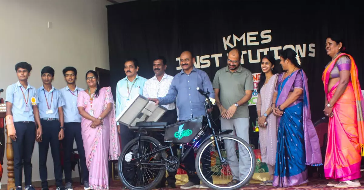 ಕಾರ್ಕಳ | ಕೆ.ಎಮ್.ಇ.ಎಸ್. ಸಂಸ್ಥೆಯಲ್ಲಿ ವಿಜ್ಞಾನ ಮಾದರಿ ಪ್ರದರ್ಶನ, ವಾಣಿಜ್ಯ ಉತ್ಸವ ಕಾರ್ಕಳ | ಕೆ.ಎಮ್.ಇ.ಎಸ್. ಸಂಸ್ಥೆಯಲ್ಲಿ ವಿಜ್ಞಾನ ಮಾದರಿ ಪ್ರದರ್ಶನ, ವಾಣಿಜ್ಯ ಉತ್ಸವ