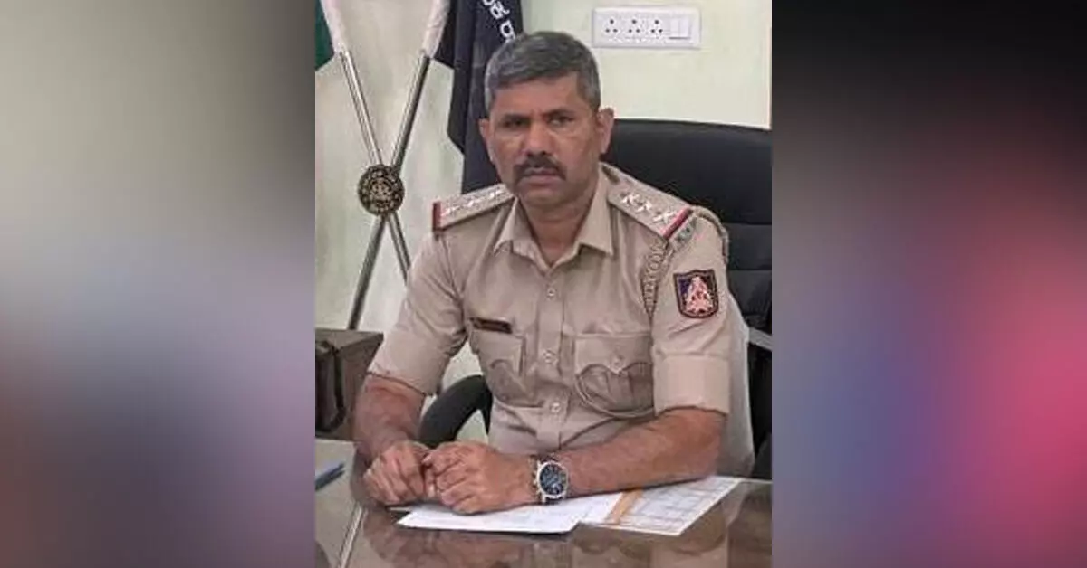 ಕುಂದಾಪುರ | ಬೈಂದೂರು ಸರ್ಕಲ್ ಇನ್ಸ್ಪೆಕ್ಟರ್ ಆಗಿ ಶಿವಕುಮಾರ್ ಅಧಿಕಾರ ಸ್ವೀಕಾರ ಕುಂದಾಪುರ | ಬೈಂದೂರು ಸರ್ಕಲ್ ಇನ್ಸ್ಪೆಕ್ಟರ್ ಆಗಿ ಶಿವಕುಮಾರ್ ಅಧಿಕಾರ ಸ್ವೀಕಾರ