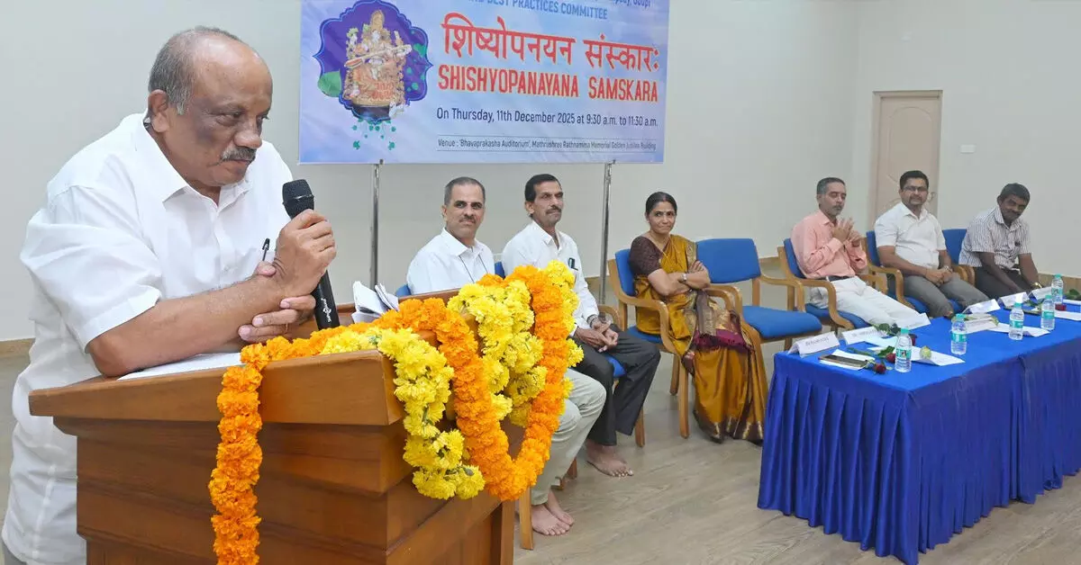 ಉಡುಪಿ | ಆಯುರ್ವೇದ ವೈದ್ಯ ಪದ್ಧತಿಯಲ್ಲಿ ಸಂಶೋಧನೆಗೆ ಅವಕಾಶವಿದೆ : ಡಾ.ಗುರುಬಸವರಾಜ ಉಡುಪಿ | ಆಯುರ್ವೇದ ವೈದ್ಯ ಪದ್ಧತಿಯಲ್ಲಿ ಸಂಶೋಧನೆಗೆ ಅವಕಾಶವಿದೆ : ಡಾ.ಗುರುಬಸವರಾಜ