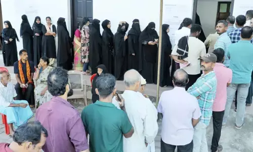 ಕಾಸರಗೋಡು | 48 ಸ್ಥಳೀಯಾಡಳಿತ ಸಂಸ್ಥೆಗಳಿಗೆ ಚುನಾವಣೆ; ಮತದಾನ ಆರಂಭ