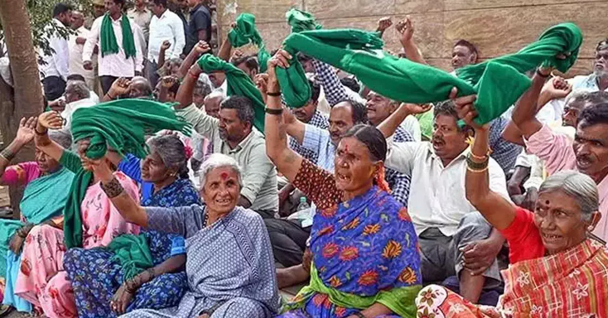 ಸಂಪಾದಕೀಯ | ದೇವನಹಳ್ಳಿ ಭೂಸ್ವಾಧೀನ : ತಿಳಿಯಾಗದ ರೈತರ ಆತಂಕ