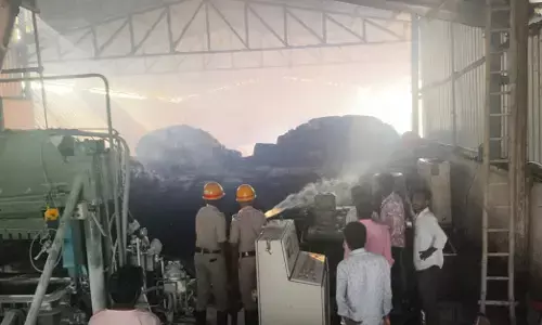 ದೇವದುರ್ಗ | ಕಾಟನ್ ಜಿನ್ನಿಂಗ್ ಫ್ಯಾಕ್ಟರಿಯಲ್ಲಿ ಅಗ್ನಿ ಅವಘಡ