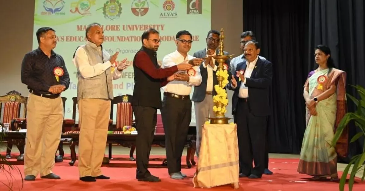 ಮಂಗಳೂರು ವಿವಿಯಲ್ಲಿ ಸ್ವಾಸ್ಥ್ಯ ಸಂಪದ-2025 ರಾಷ್ಟ್ರೀಯ ಸಮ್ಮೇಳನ ಉದ್ಘಾಟನೆ ಮಂಗಳೂರು ವಿವಿಯಲ್ಲಿ ಸ್ವಾಸ್ಥ್ಯ ಸಂಪದ-2025 ರಾಷ್ಟ್ರೀಯ ಸಮ್ಮೇಳನ ಉದ್ಘಾಟನೆ