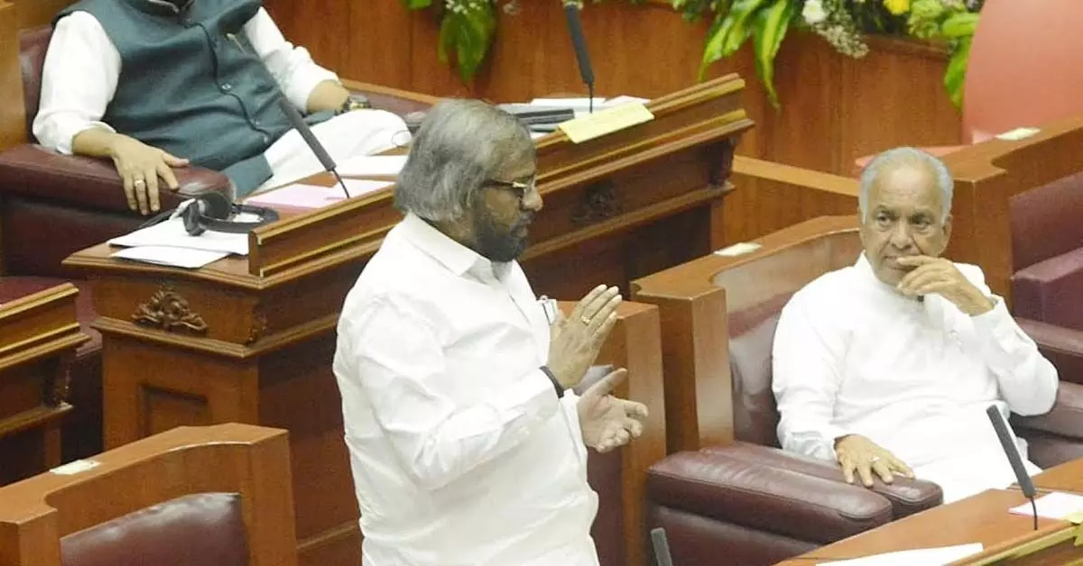 ಬೆಳೆ ವಿಮೆ ಯೋಜನೆಯಿಂದ ಖಾಸಗಿ ಕಂಪೆನಿಗಳಿಗೆ ಲಾಭ: ಸಚಿವ ಈಶ್ವರ್ ಖಂಡ್ರೆ ಬೆಳೆ ವಿಮೆ ಯೋಜನೆಯಿಂದ ಖಾಸಗಿ ಕಂಪೆನಿಗಳಿಗೆ ಲಾಭ: ಸಚಿವ ಈಶ್ವರ್ ಖಂಡ್ರೆ