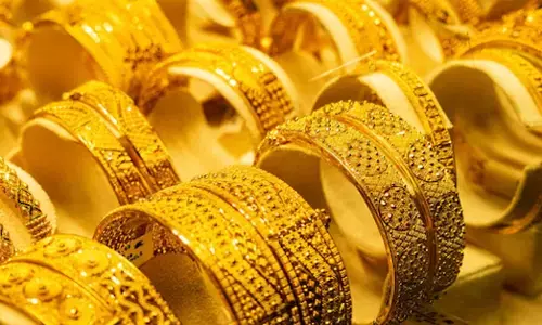 ಗಗನಕ್ಕೇರಿದ ಚಿನ್ನ, ಬೆಳ್ಳಿ ಬೆಲೆಯಲ್ಲೂ ಏರಿಕೆ ; ಮಂಗಳೂರಿನಲ್ಲಿ ಚಿನ್ನದ ದರವೆಷ್ಟಿದೆ?