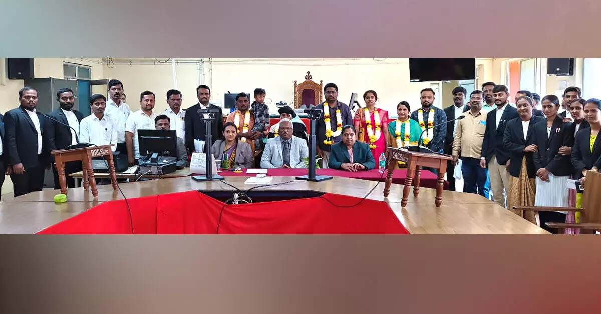 ಕೊಪ್ಪಳ | ರಾಷ್ಟ್ರೀಯ ಲೋಕ ಅದಾಲತ್ : ಮತ್ತೆ ಒಂದಾದ 10 ಜೋಡಿಗಳು ಕೊಪ್ಪಳ | ರಾಷ್ಟ್ರೀಯ ಲೋಕ ಅದಾಲತ್ : ಮತ್ತೆ ಒಂದಾದ 10 ಜೋಡಿಗಳು