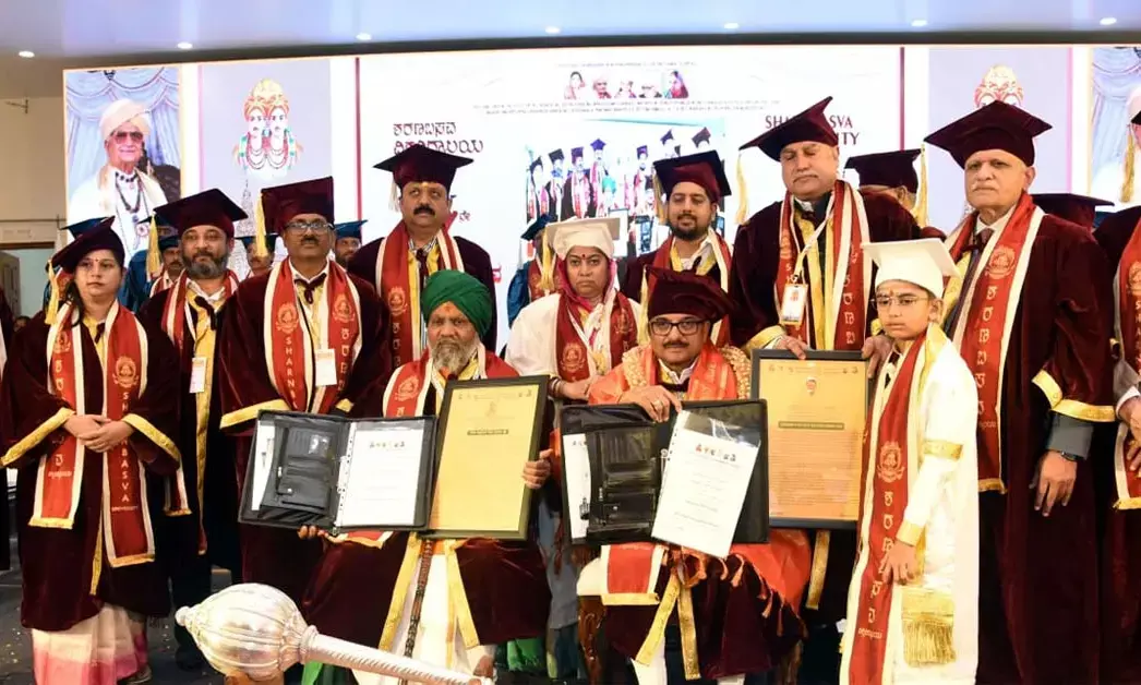 ಶರಣಬಸವ ವಿಶ್ವವಿದ್ಯಾಲಯ 7ನೇ ಘಟಿಕೋತ್ಸವ: ಮೂವರು ಗಣ್ಯರಿಗೆ ಗೌರವ ಡಾಕ್ಟರೇಟ್ ಪ್ರದಾನ