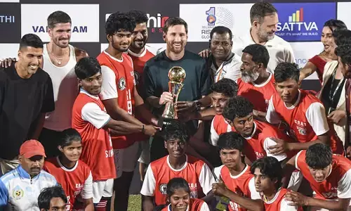 Rahul gandhi praised for his gesture