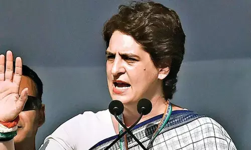 ಬ್ಯಾಲೆಟ್ ಪೇಪರ್‌ ನಲ್ಲಿ ಚುನಾವಣೆ ಎದುರಿಸಿ: ಬಿಜೆಪಿಗೆ ಸವಾಲೆಸೆದ ಪ್ರಿಯಾಂಕಾ ಗಾಂಧಿ