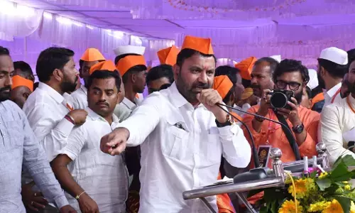 ಶಿವಾಜಿ ಮಹಾರಾಜರು ಮುಸ್ಲಿಮರ ವಿರೋಧಿಯಲ್ಲ; ಸುಳ್ಳು ಹೇಳಬಾರದು : ವೇದಿಕೆಯಲ್ಲಿಯೇ ಯತ್ನಾಳ್‌ಗೆ ಸಚಿವ ಸಂತೋಷ್ ಲಾಡ್ ತಿರುಗೇಟು