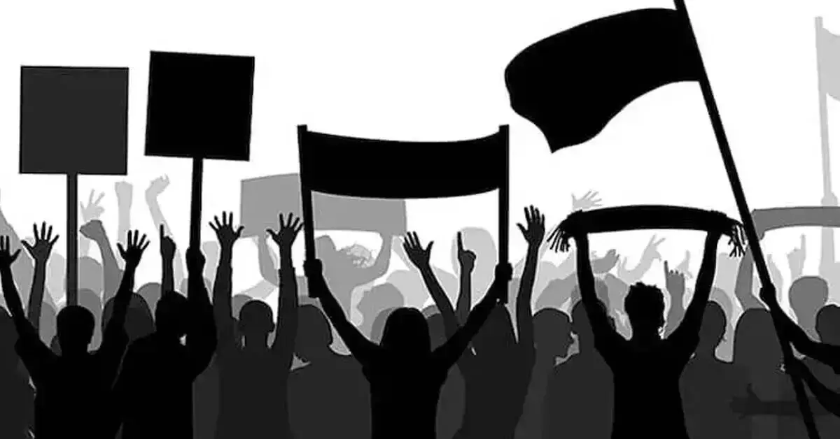 ಮಂಗಳೂರು | ಡಿ.30ರಂದು ಭೂ ಮಂಜೂರಾತಿ ಆದೇಶದ ಅವ್ಯವಸ್ಥೆ ವಿರೋಧಿಸಿ ಪ್ರತಿಭಟನೆ ಮಂಗಳೂರು | ಡಿ.30ರಂದು ಭೂ ಮಂಜೂರಾತಿ ಆದೇಶದ ಅವ್ಯವಸ್ಥೆ ವಿರೋಧಿಸಿ ಪ್ರತಿಭಟನೆ