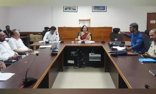 ಕಟಪಾಡಿ ರಾ.ಹೆದ್ದಾರಿ ಓವರ್ ಪಾಸ್ ಕಾಮಗಾರಿ | ಗ್ರಾಮೀಣ ಜನರ, ವಾಹನಗಳ ಸುಗಮ ಸಂಚಾರಕ್ಕೆ ವ್ಯವಸ್ಥೆ ಕಲ್ಪಿಸಿ : ಅಧಿಕಾರಿಗಳಿಗೆ ಜಿಲ್ಲಾಧಿಕಾರಿ ಸ್ವರೂಪ ಟಿ.ಕೆ.ಸೂಚನೆ