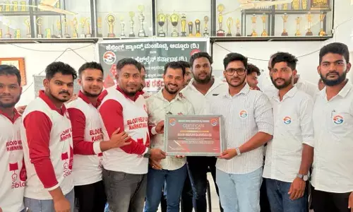 ಮಂಜೊಟ್ಟಿ : ಹೆಲ್ಪಿಂಗ್ ಹ್ಯಾಂಡ್ಸ್ ನಿಂದ ರಕ್ತದಾನ ಶಿಬಿರ
