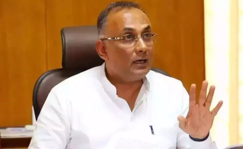 ಎರಡು ವರ್ಷದಲ್ಲಿ ಮೂರು ಭ್ರೂಣಹತ್ಯೆ, 13 ಜನರ ಬಂಧನ : ದಿನೇಶ್ ಗುಂಡೂರಾವ್ ಎರಡು ವರ್ಷದಲ್ಲಿ ಮೂರು ಭ್ರೂಣಹತ್ಯೆ, 13 ಜನರ ಬಂಧನ : ದಿನೇಶ್ ಗುಂಡೂರಾವ್