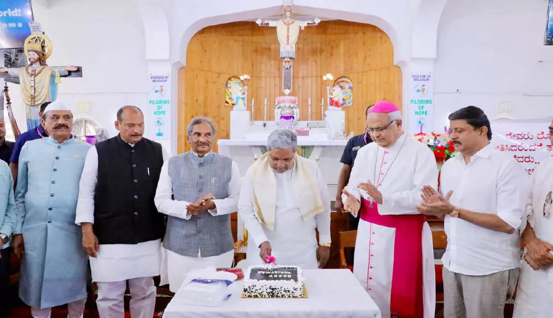 ಪ್ರೀತಿ ಮತ್ತು ಅನುಕಂಪಗಳೆ ಎಲ್ಲ ಧರ್ಮಗಳ ತಿರುಳು : ಮುಖ್ಯಮಂತ್ರಿ ಸಿದ್ದರಾಮಯ್ಯ ಪ್ರೀತಿ ಮತ್ತು ಅನುಕಂಪಗಳೆ ಎಲ್ಲ ಧರ್ಮಗಳ ತಿರುಳು : ಮುಖ್ಯಮಂತ್ರಿ ಸಿದ್ದರಾಮಯ್ಯ