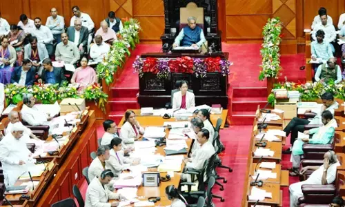 ರಾಜಕೀಯ ಗದ್ದಲಗಳಿಗೆ ವೇದಿಕೆಯಾದ ಅಧಿವೇಶನ ಕಲಾಪಗಳು...