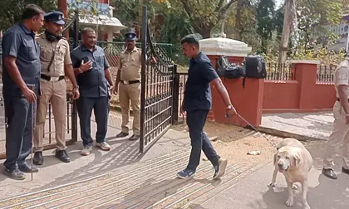 ತುಮಕೂರು ಡಿಸಿ ಕಚೇರಿಗೆ ಹುಸಿ ಬಾಂಬ್ ಬೆದರಿಕೆ