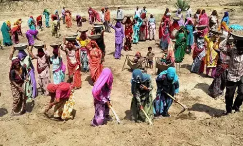 ರಾಮನ ಮರೆಯಲ್ಲಿ ನಿಂತು ನರೇಗಾದ ಎದೆಗೆ ಬಾಣ