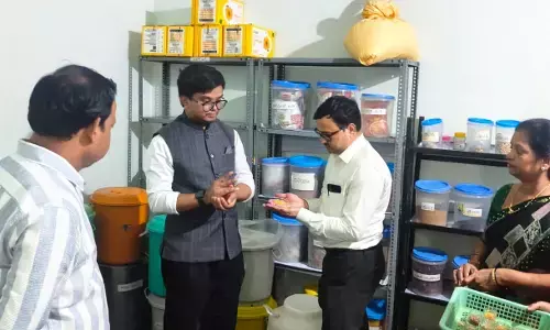 ಹಗರಿಬೊಮ್ಮನಹಳ್ಳಿ, ಹೊಸಪೇಟೆ ಹಾಸ್ಟೆಲ್‌ಗಳಿಗೆ ಜಿಪಂ ಸಿಇಒ ಧೀಡಿರ್ ಭೇಟಿ