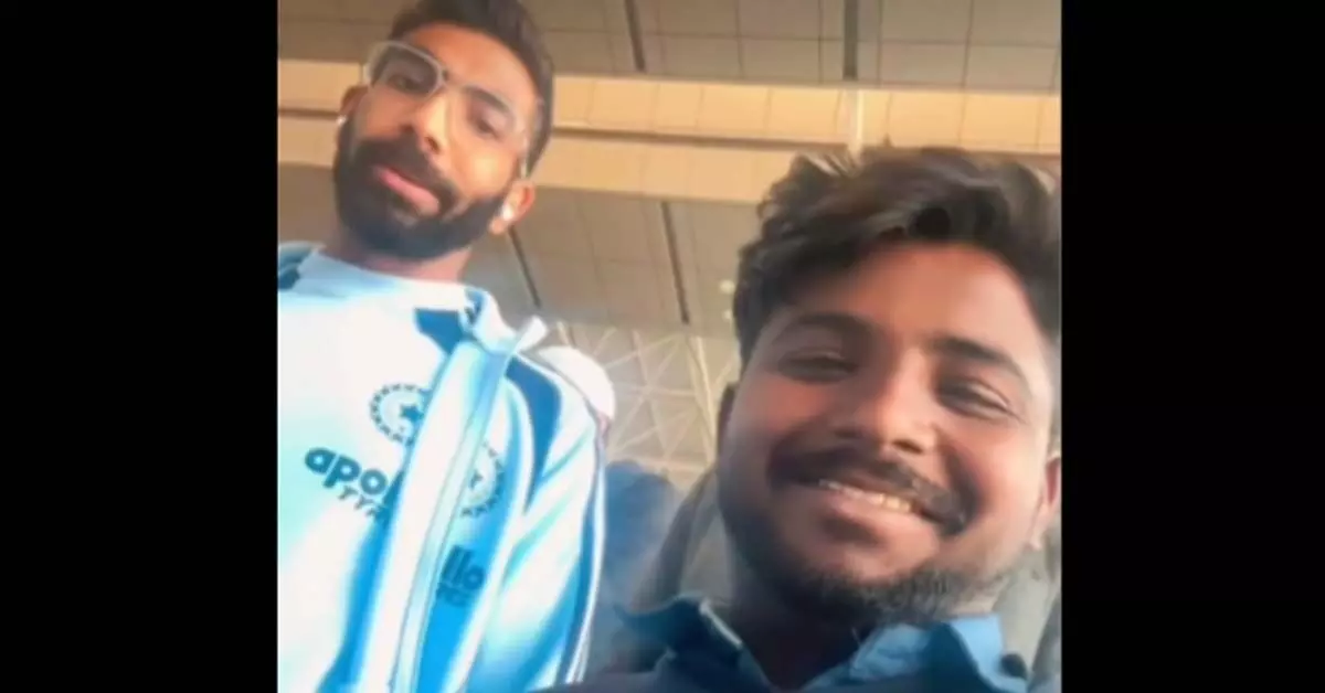 ವಿಮಾನ ನಿಲ್ದಾಣದ ಚೆಕ್ಇನ್ ಸರದಿಯಲ್ಲಿ ನಿಂತಿದ್ದ ಬೂಮ್ರಾ ತಾಳ್ಮೆ ಕಳೆದುಕೊಂಡಿದ್ದೇಕೆ?; ವಿಡಿಯೊ ವೈರಲ್ ವಿಮಾನ ನಿಲ್ದಾಣದ ಚೆಕ್ಇನ್ ಸರದಿಯಲ್ಲಿ ನಿಂತಿದ್ದ ಬೂಮ್ರಾ ತಾಳ್ಮೆ ಕಳೆದುಕೊಂಡಿದ್ದೇಕೆ?; ವಿಡಿಯೊ ವೈರಲ್