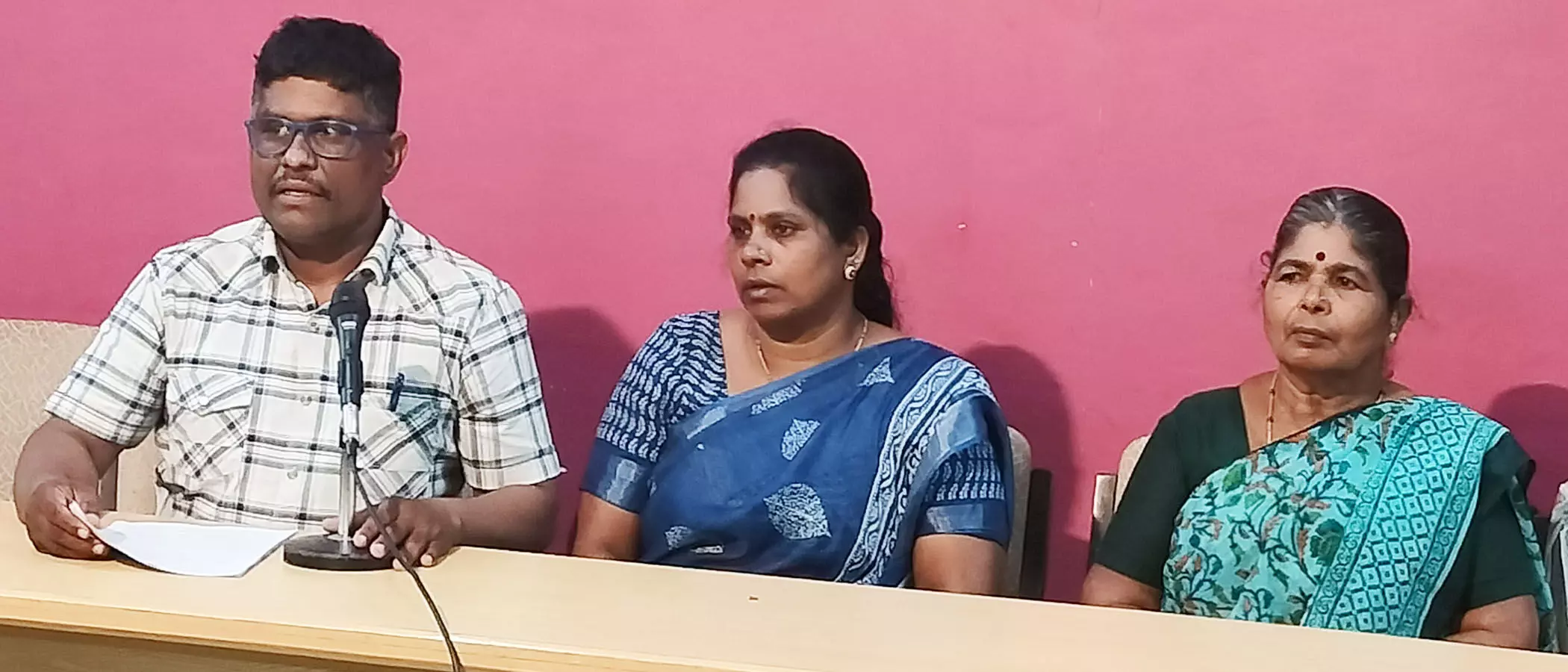 ಆಶಿಕ್ ಮಾಡಿದ ಅಪಘಾತದಿಂದ 11 ವರ್ಷದಿಂದ ನನ್ನ ಜೀವನ ನರಕ; ಕೋರ್ಟ್ ಆದೇಶಿಸಿದ ಪರಿಹಾರವನ್ನು ಹೋರಾಟಗಾರರು ಕೊಡಿಸಲಿ: ಸಂತ್ರಸ್ಥ ದೇವೇಂದ್ರ ಸುವರ್ಣ ಮನವಿ ಆಶಿಕ್ ಮಾಡಿದ ಅಪಘಾತದಿಂದ 11 ವರ್ಷದಿಂದ ನನ್ನ ಜೀವನ ನರಕ; ಕೋರ್ಟ್ ಆದೇಶಿಸಿದ ಪರಿಹಾರವನ್ನು ಹೋರಾಟಗಾರರು ಕೊಡಿಸಲಿ: ಸಂತ್ರಸ್ಥ ದೇವೇಂದ್ರ ಸುವರ್ಣ ಮನವಿ