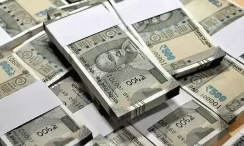 ರೂಪಾಯಿ ಪತನಕ್ಕೆ ತಟ್ಟೆ ಬಡಿದರೆ ಸಾಕೆ?