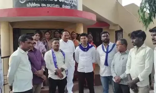 ಹುಮನಾಬಾದ್ | ಬೆಳಕೇರಾ ಗ್ರಾಮದಲ್ಲಿ ಮಹಿಳೆಯರಿಗೆ ನರೇಗಾ ಕೂಲಿ ಕೆಲಸ ನೀಡುವಂತೆ ದಸಂಸ ಆಗ್ರಹ