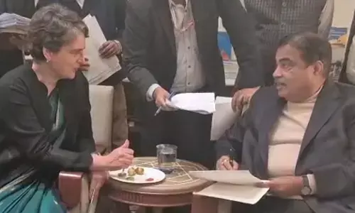 ಯೂಟ್ಯೂಬ್ ನೋಡಿ ಕೇಂದ್ರ ಸಚಿವ ಗಡ್ಕರಿ ಮಾಡಿದ ಖಾದ್ಯ ಸವಿದ ಪ್ರಿಯಾಂಕಾ ಗಾಂಧಿ