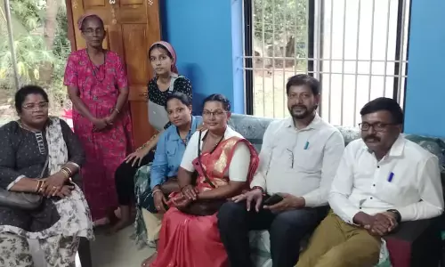 ಪೋಲಿಸ್ ದೌರ್ಜನ್ಯ ಆರೋಪ: ಅಕ್ಷತಾ ಪೂಜಾರಿ ಮನೆಗೆ ಸಿಪಿಎಂ ಜಿಲ್ಲಾ ನಿಯೋಗ ಭೇಟಿ