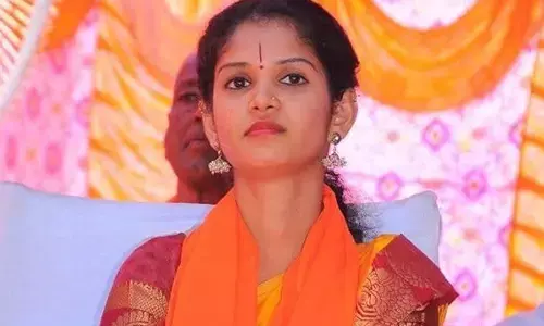 ತಂದೆಗೆ ಯಾವುದೇ ರೀತಿಯ ಹಿಂಸೆ ನೀಡದಂತೆ ಚೈತ್ರಾ ಕುಂದಾಪುರಗೆ ಕೋರ್ಟ್ ಆದೇಶ