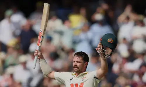 ಮೂರನೇ ಟೆಸ್ಟ್ ನಲ್ಲಿ ಇಂಗ್ಲೆಂಡ್ ಗೆ HEADache; ಆ್ಯಶಸ್ ಕಪ್ ಉಳಿಸಿಕೊಳ್ಳುವತ್ತ ಆಸ್ಟ್ರೇಲಿಯ ದಿಟ್ಟ ಹೆಜ್ಜೆ