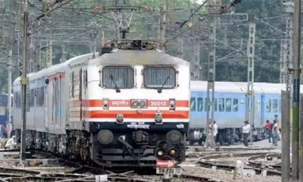 Indian Railway | ಬಾಕಿ ವಸೂಲಿ, ಟಿಕೆಟೇತರ ಆದಾಯದಲ್ಲಿ ಹಿಂದೆ ಬಿದ್ದ ರೈಲ್ವೆ: CAG