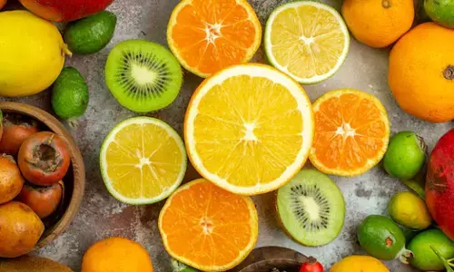 ನಿಯಮಿತ ಆಹಾರದಲ್ಲಿ ಪರ್ಸಿಮನ್‌ ಸೇವಿಸುತ್ತಿರುವ ತಾರೆಯರು! : ಆಹಾರ ತಜ್ಞರು ಈ ಹಣ್ಣಿನ ಬಗ್ಗೆ ಏನು ಹೇಳುತ್ತಾರೆ?