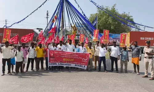 RAICHURU | ವಿಬಿ-ಜಿ ರಾಮ್ ಜಿ ಮಸೂದೆ ವಾಪಸ್ ಪಡೆಯಲು ಆಗ್ರಹಿಸಿ ಸಿಪಿಐ(ಎಂಎಲ್) ಲಿಬರೇಶನ್ ಧರಣಿ