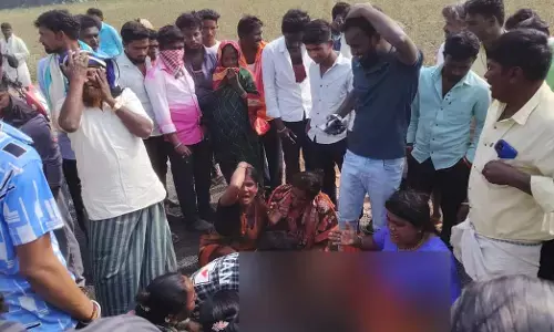 ದೇವದುರ್ಗ | ಬೈಕ್‌ ಗೆ ಟ್ರ್ಯಾಕ್ಟರ್ ಢಿಕ್ಕಿ; ದಂಪತಿ ಸಾವು