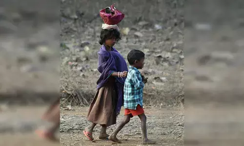 ಬುಡಕಟ್ಟು ಮಕ್ಕಳ ಶಿಕ್ಷಣ ಮುಂದುವರಿಕೆಗೆ ಪೋಷಕರ ಉದ್ಯೋಗ ಮುಖ್ಯ