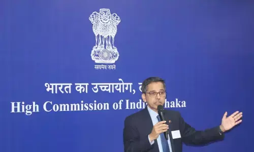 ಬಾಂಗ್ಲಾದೇಶದ ರಾಜತಾಂತ್ರಿಕ ಕಚೇರಿಗಳ ಸುರಕ್ಷತೆ |ಭಾರತೀಯ ರಾಯಭಾರಿಯನ್ನು ಕರೆಸಿ ಕಳವಳ ವ್ಯಕ್ತಪಡಿಸಿದ ಢಾಕಾ ಸರಕಾರ