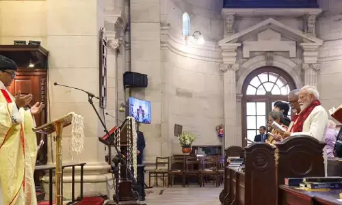 ಕ್ರಿಸ್‌ಮಸ್ ಪ್ರಾರ್ಥನೆಯಲ್ಲಿ ಭಾಗವಹಿಸಿದ ಪ್ರಧಾನಿ ಮೋದಿ