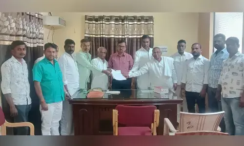 ಮಸ್ಕಿ | ಹಾಲಾಪೂರ ಗ್ರಾಪಂ ವಿಭಜನೆಗೆ ಒತ್ತಾಯ : ಬೇಡಿಕೆ ಈಡೇರಿಸದಿದ್ದರೆ ಚುನಾವಣೆ ಬಹಿಷ್ಕಾರ ಎಚ್ಚರಿಕೆ