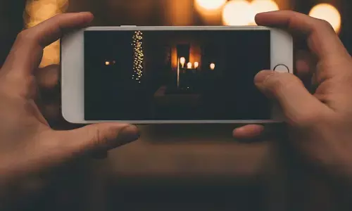 Bengaluru | ಆಸ್ಪತ್ರೆಯಲ್ಲಿ ಮಹಿಳಾ ಸಿಬ್ಬಂದಿ ಬಟ್ಟೆ ಬದಲಿಸುವ ವಿಡಿಯೋ ಸೆರೆ: ಟೆಕ್ನಿಷಿಯನ್ ಬಂಧನ